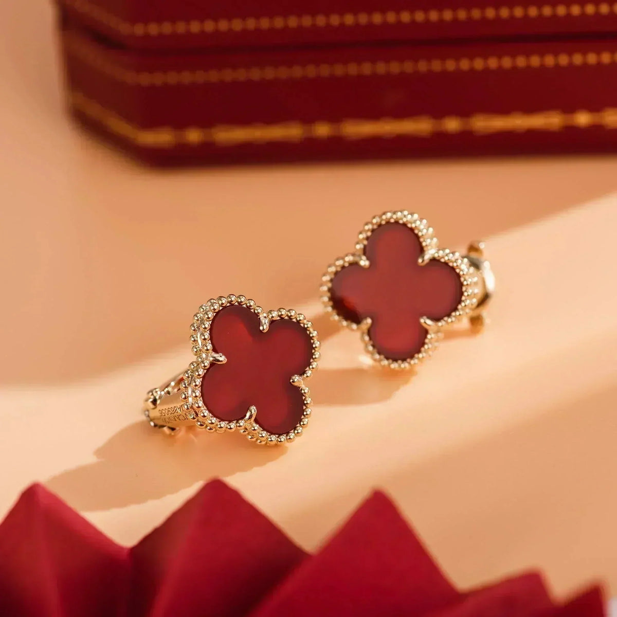 [Royal Jewellery]CLOVER MEDIUM 1 MOTIFS CARNELIAN  EARRINGS