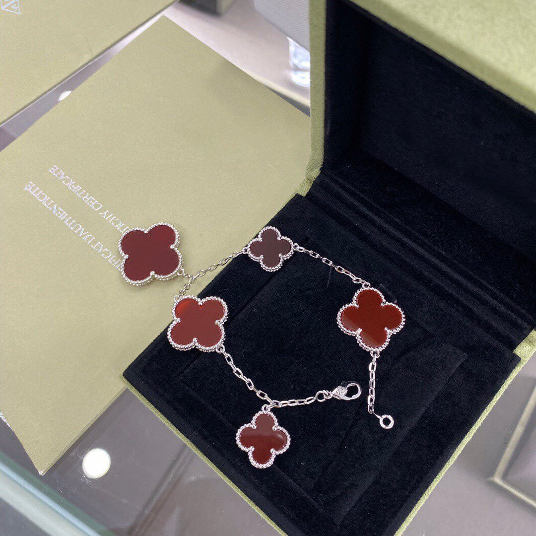[Royal Jewellery]CLOVER 5 MOTIFS SIVLER CARNELIAN BRACELET