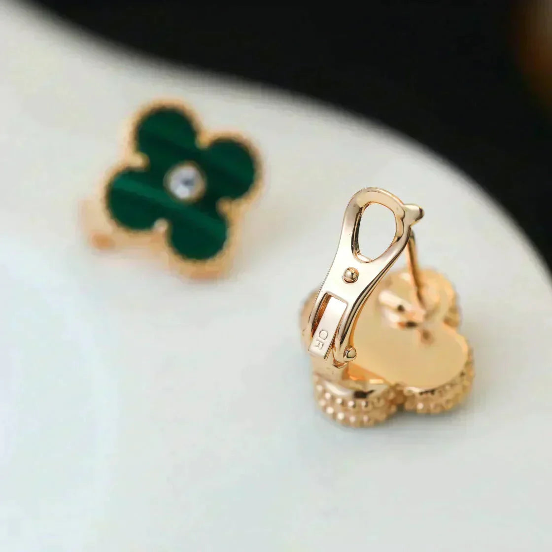 [Royal Jewellery]CLOVER MEDIUM 1 MOTIFS MALACHITE DIAMOND EARRINGS