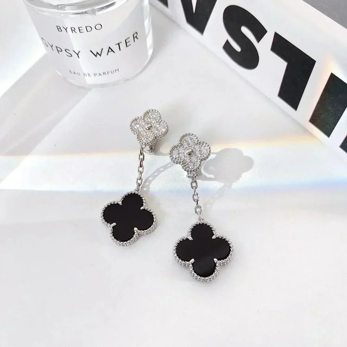 [Royal Jewellery]CLOVER 2 MOTIFS  DIAMOND ONYX EARRINGS SILVER