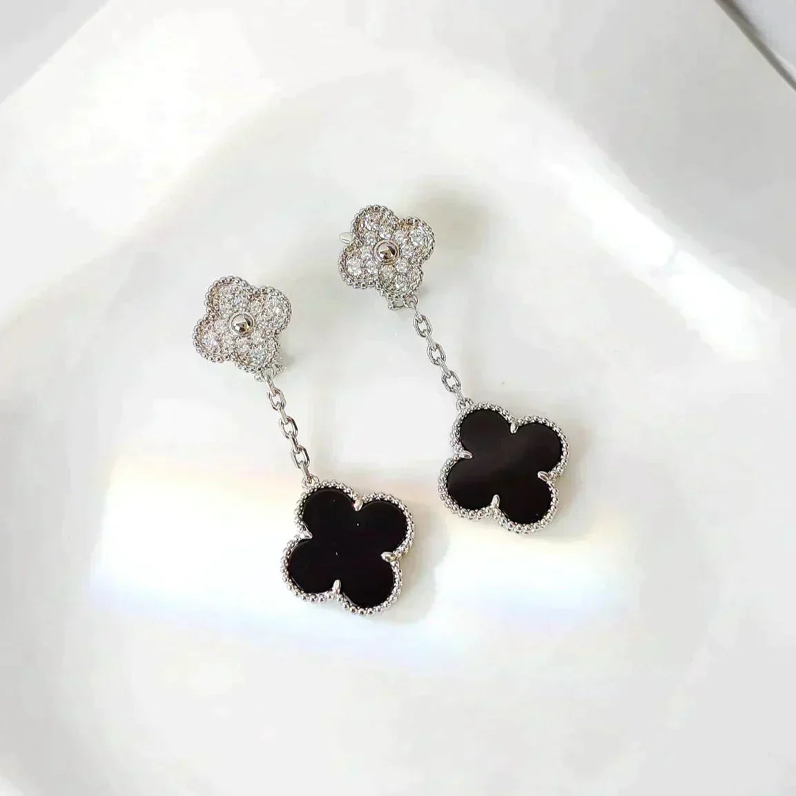 [Royal Jewellery]CLOVER 2 MOTIFS  DIAMOND ONYX EARRINGS SILVER