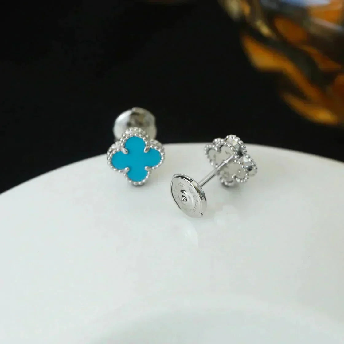 [Royal Jewellery]CLOVER MINI 9.5MM ONYX STUD EARRINGS SILVER