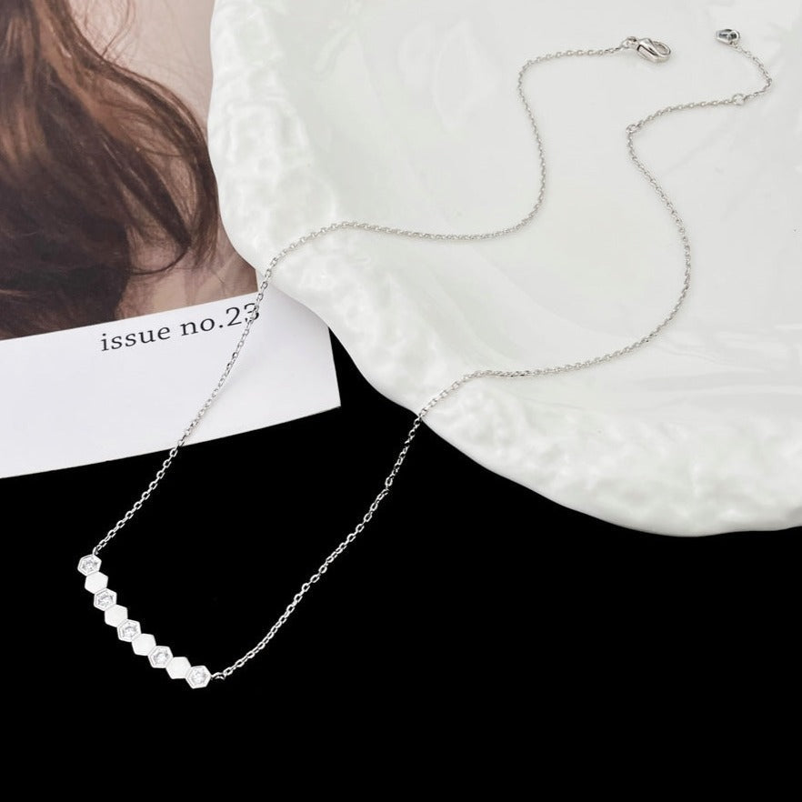 [Royal Jewellery]BEE MY LOVE DIAMOND NECKLACE