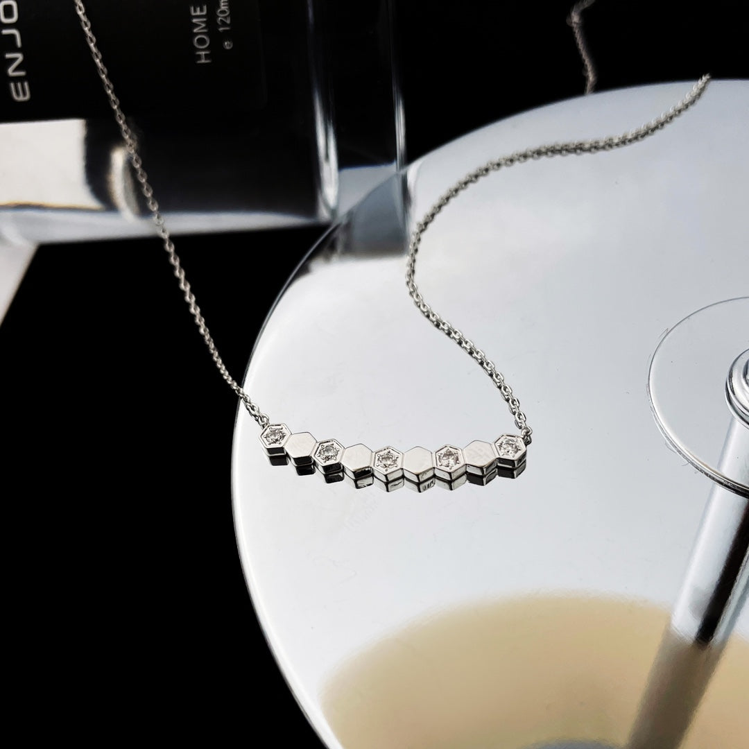 [Royal Jewellery]BEE MY LOVE DIAMOND NECKLACE