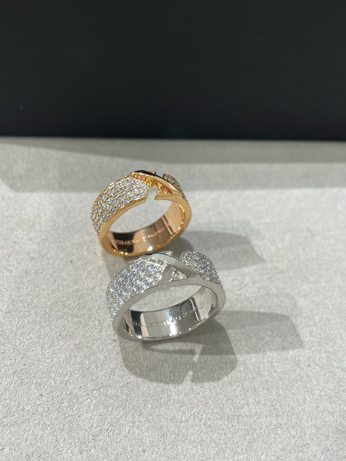 [Royal Jewellery]LIENS EVIDENCE  DIAMOND PAVED RING