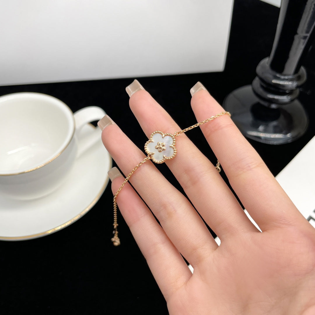 [Royal Jewellery]LUCKY SPRING ROSE GOLD MOP BRACELET