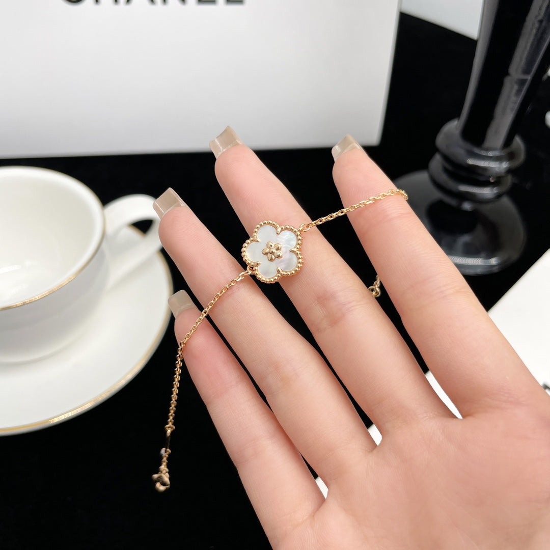 [Royal Jewellery]LUCKY SPRING ROSE GOLD MOP BRACELET