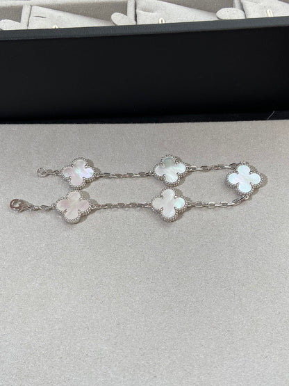 [Royal]CLOVER WHITE PEARL MOP 5 MOTIF BRACELET COLLECTION