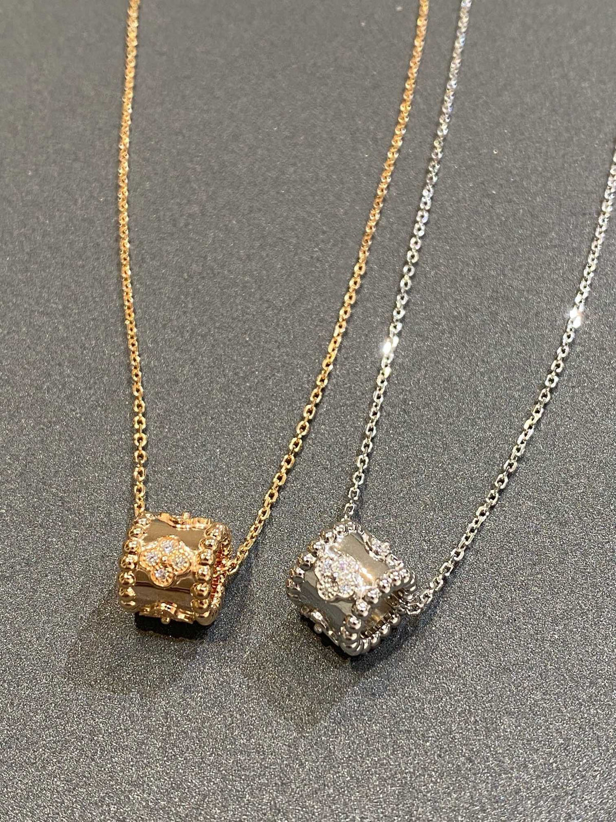 [Royal Jewellery]PERLEE PEDANT SIVLER DIAMOND NECKLACE