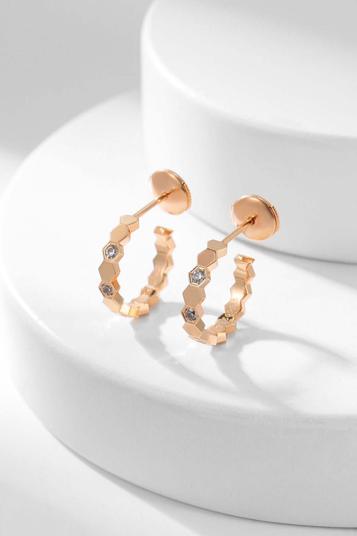 [Royal Jewellery]BEE LOVE DIAMOND HOOP EARRINGS