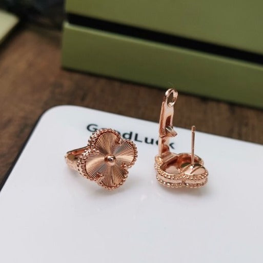 [Royal Jewellery]CLOVER MEDIUM STUD EARRINGS
