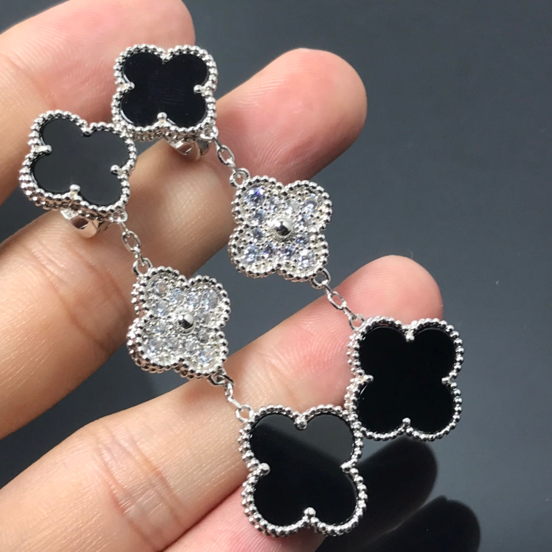[Royal Jewellery]CLOVER 3 MOTIF DIAMOND ONYX SILVER EARRINGS