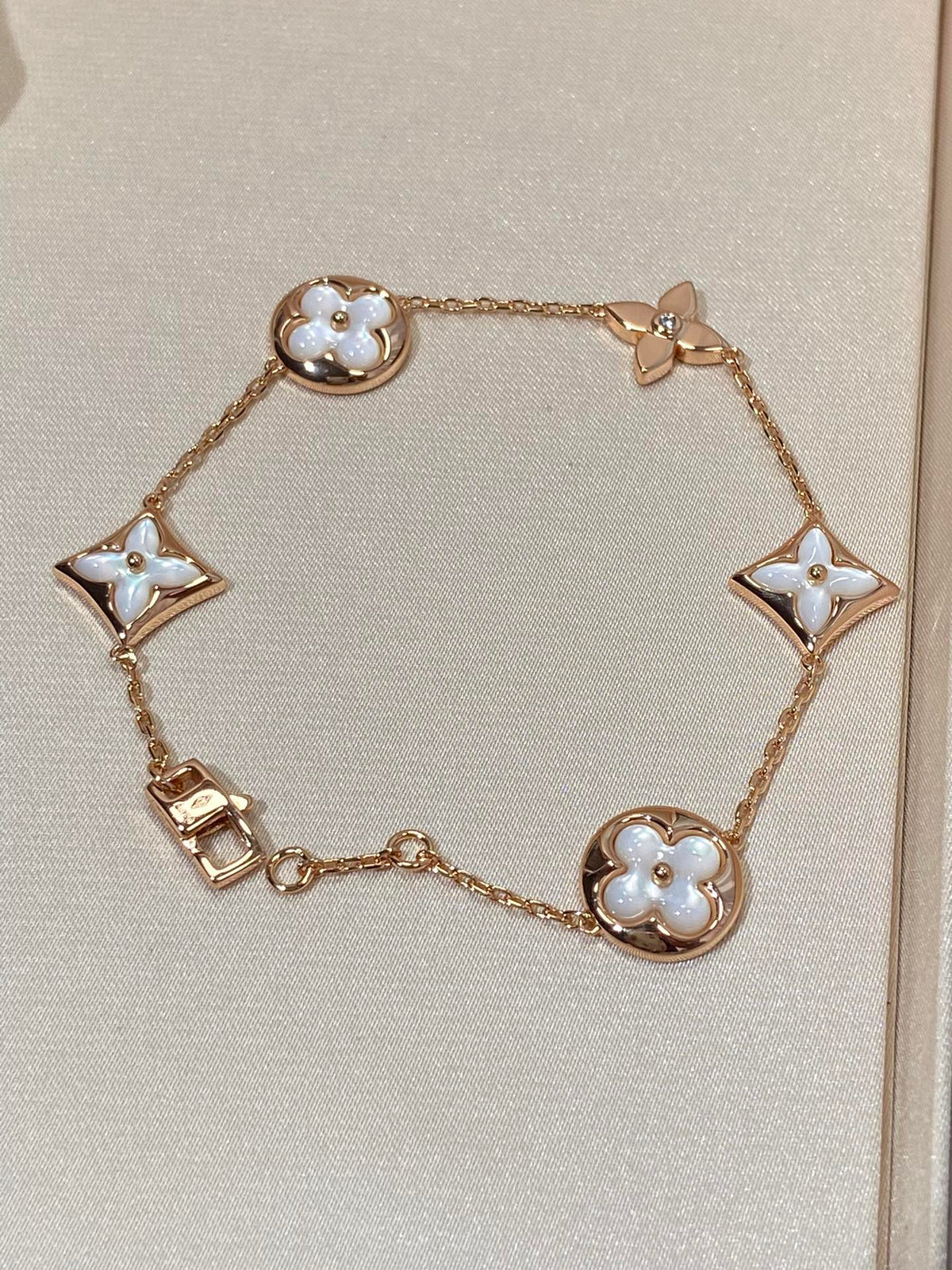 [Royal Jewellery]STAR AND SUN 5 MOTIF MOP PINK GOLD BRACELET