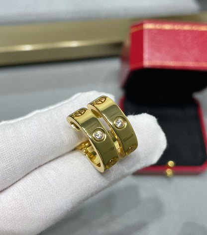 [Royal Jewellery]LOVE 5.5MM 1 DIAMOND EARRINGS