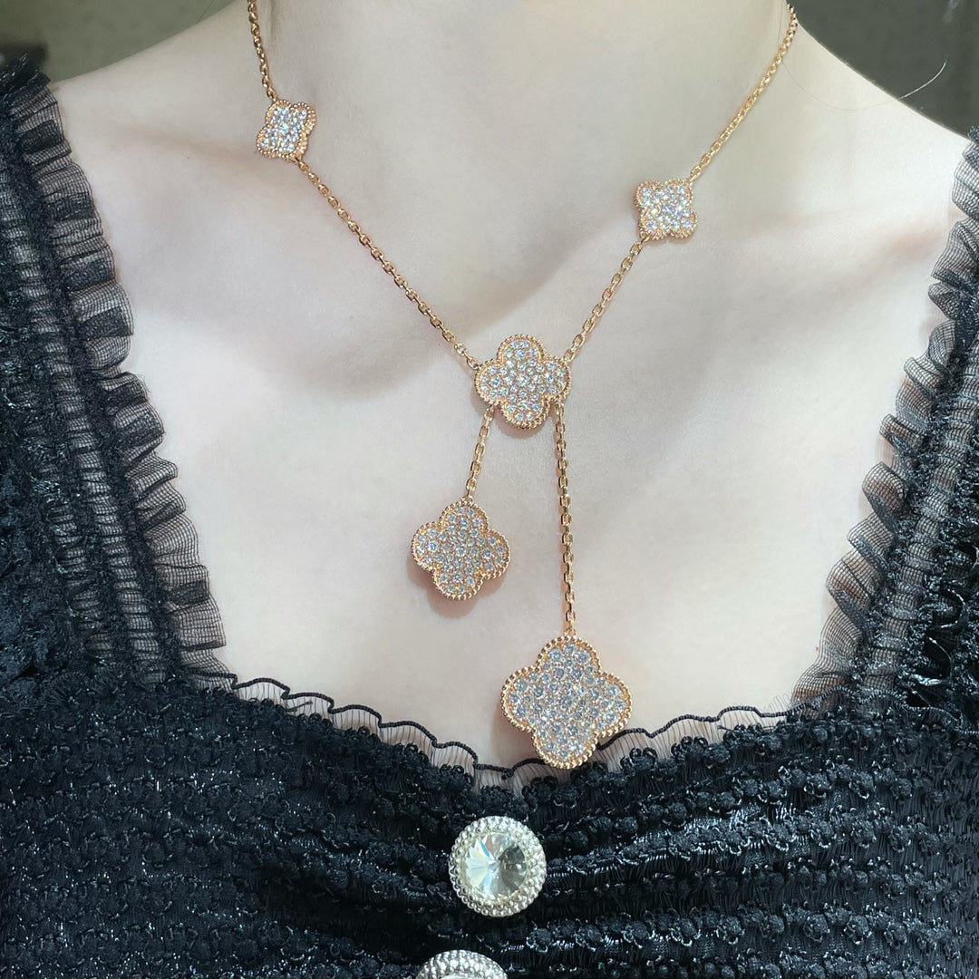 [Royal Jewellery]CLOVER 6 MOTIF DIAMOND PAVED NECKLACE