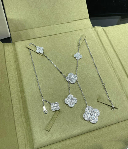 [Royal Jewellery]CLOVER 6 MOTIF DIAMOND PAVED NECKLACE