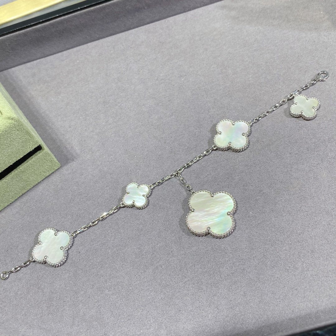 [Royal Jewellery]CLOVER 5 MOTIF WHITE MOP SILVER BRACELET