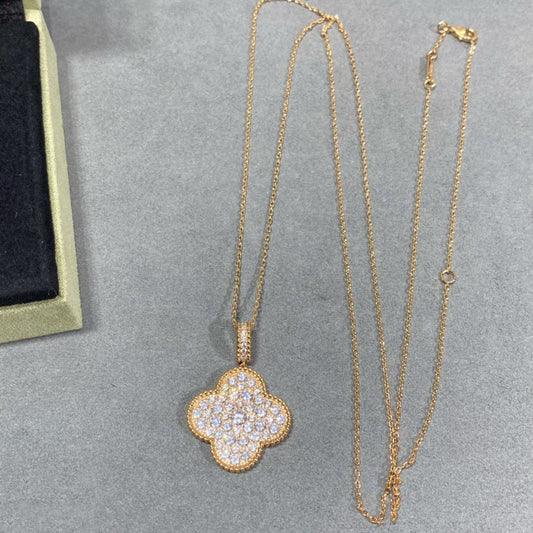 [Royal Jewellery]CLOVER 25MM LARGE PEDANT DIAMOND PAVED LONG NECKLACE