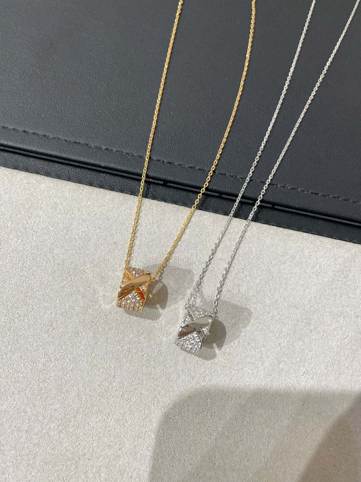 [Royal Jewellery]LIENS EVIDENCE DIAMOND PAVED NECKLACE