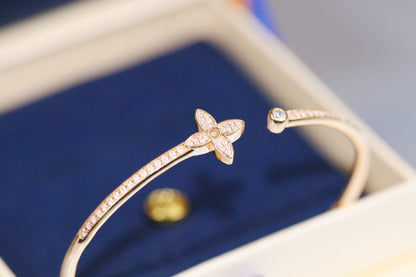 [Royal Jewellery]IDYLLE PINK GOLD OPEN BRACELET DIAMOND PAVED