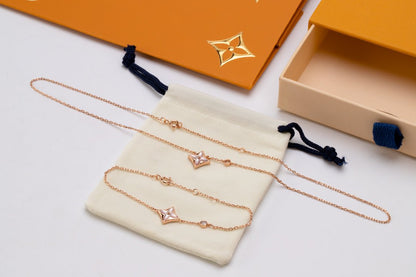 [Royal Jewellery]STAR PINK MOP 1 DIAMOND PINK GOLD NECKLACE