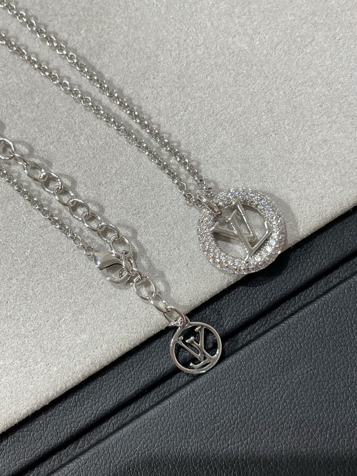 [Royal Jewellery]BY NIGHT DIAMOND PAVED NECKLACE