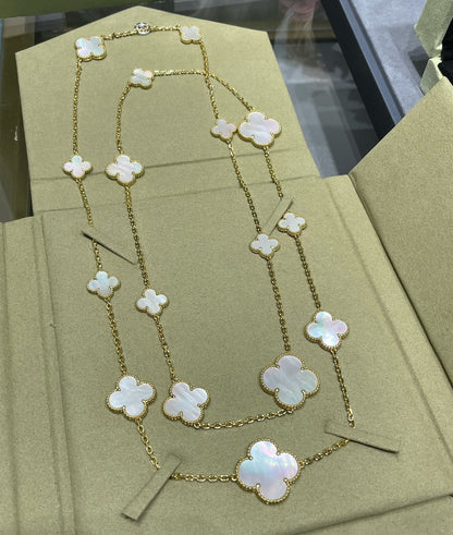 [Royal Jewellery]CLOVER 16 MOTIF WHITE MOP GOLD NECKLACE