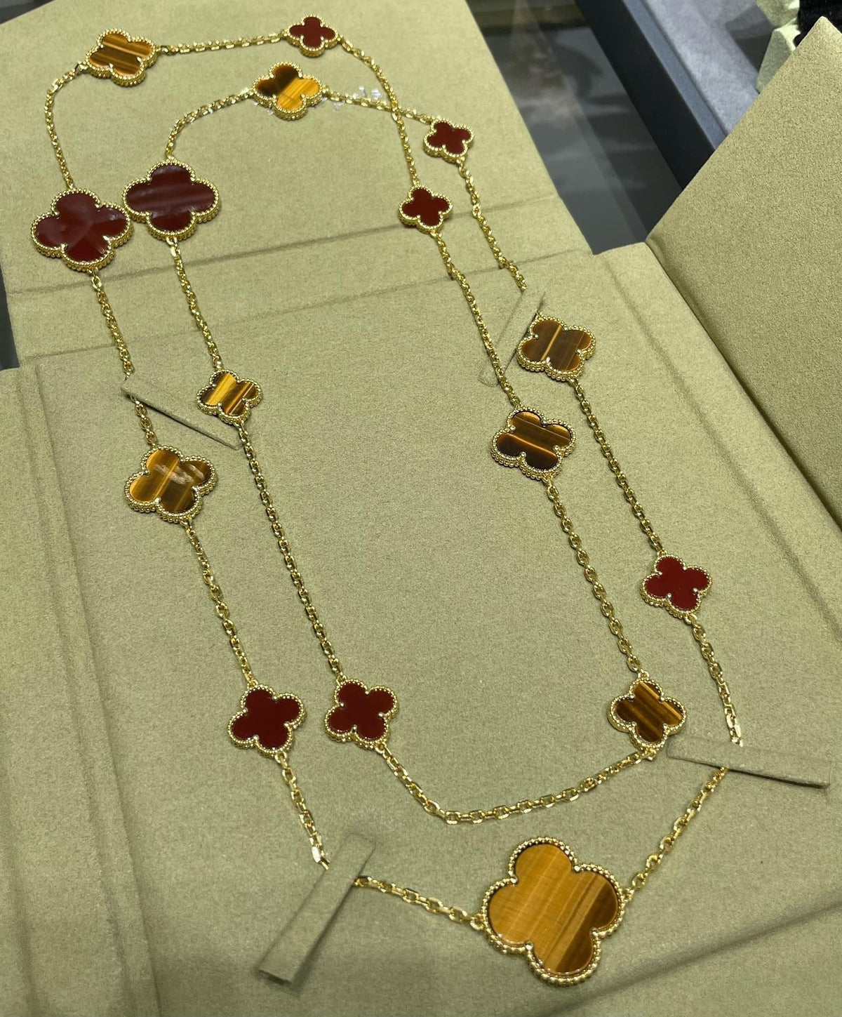 [Royal Jewellery]CLOVER 16 MOTIF CARNELIAN TIGER EYE ROSE GOLD NECKLACE