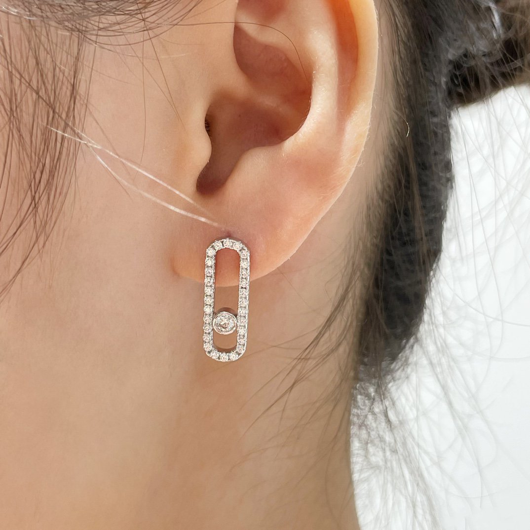 [Royal]MOVE UNO STUD DIAMOND PAVED EARRINGS