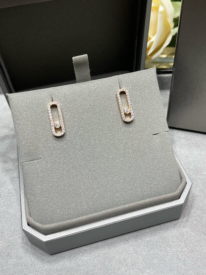 [Royal]MOVE UNO STUD DIAMOND PAVED EARRINGS