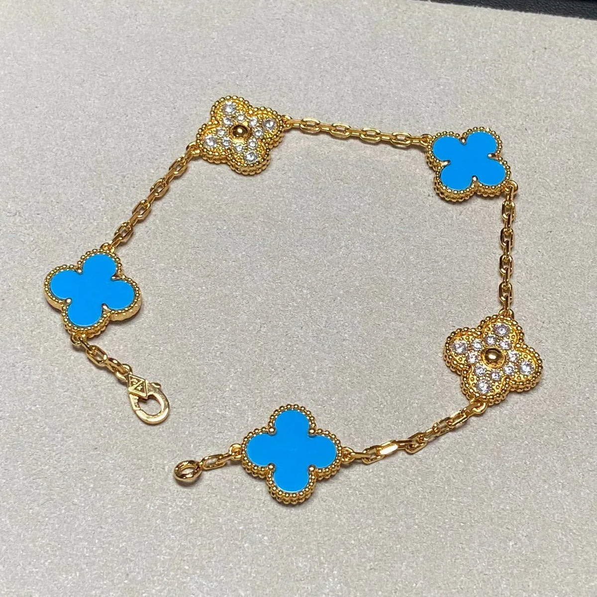 [Royal Jewellery] CLOVER 5 MOTIF BLUE AGATE BRACELET COLLECTION