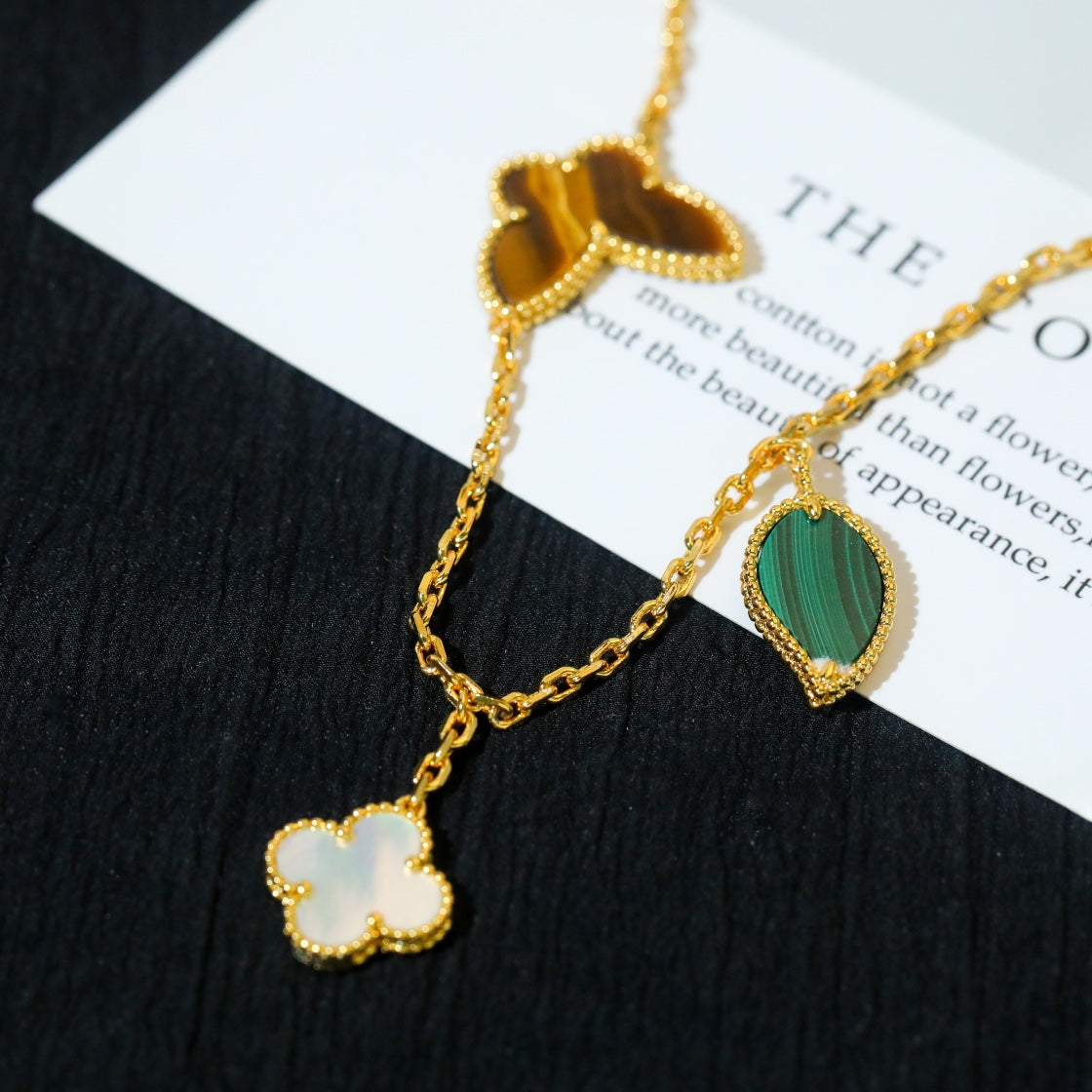 [Royal Jewellery]LUCKY SPRING 5 MOTIF GOLD BRACELET