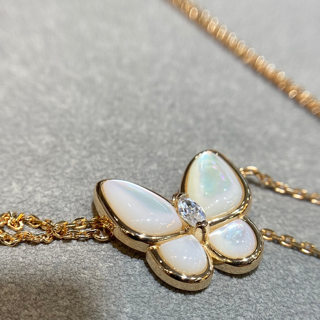 [Royal Jewellery]BUTTERFLY MOP DIAMOND NECKLACE