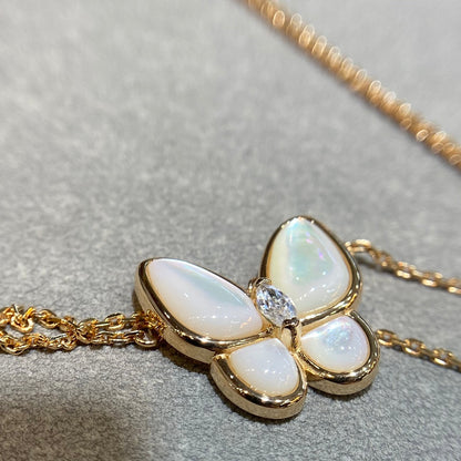 [Royal Jewellery]BUTTERFLY MOP DIAMOND NECKLACE