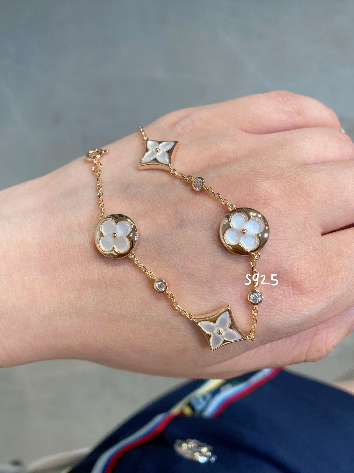 [Royal Jewellery]STAR AND SUN 4 MOTIF WHITE MOP PINK GOLD BRACELET