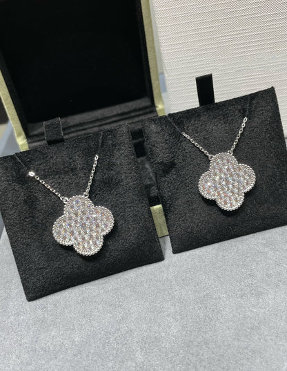 [Royal Jewellery]CLOVER 25MM LARGE PENDANT DIAMOND PAVED SILVER NECKLACE