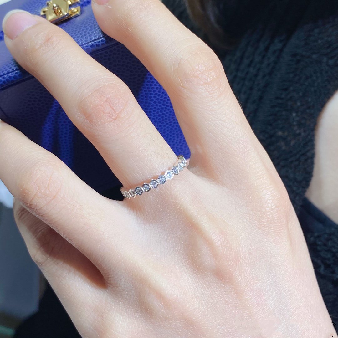 [Royal Jewellery]BEE LOVE DIAMOND PAVED SMALL RING