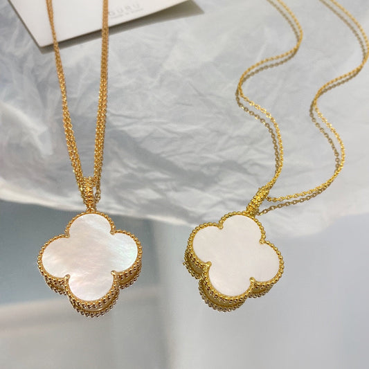 [Royal Jewellery]CLOVER 25MM MOP LARGE PENDANT NECKLACE