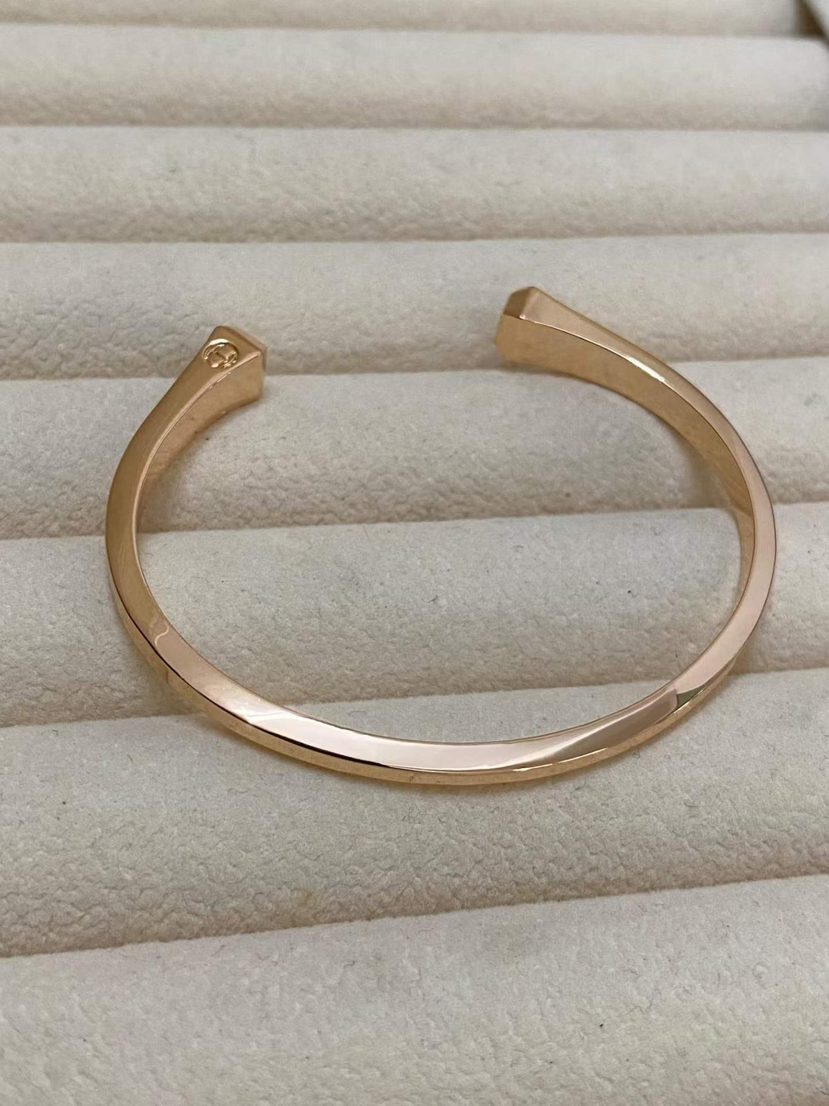 [Royal Jewellery]CLOU DE FORGE SQUARE CONE STUDS OPEN CUFF ONE SIZE
