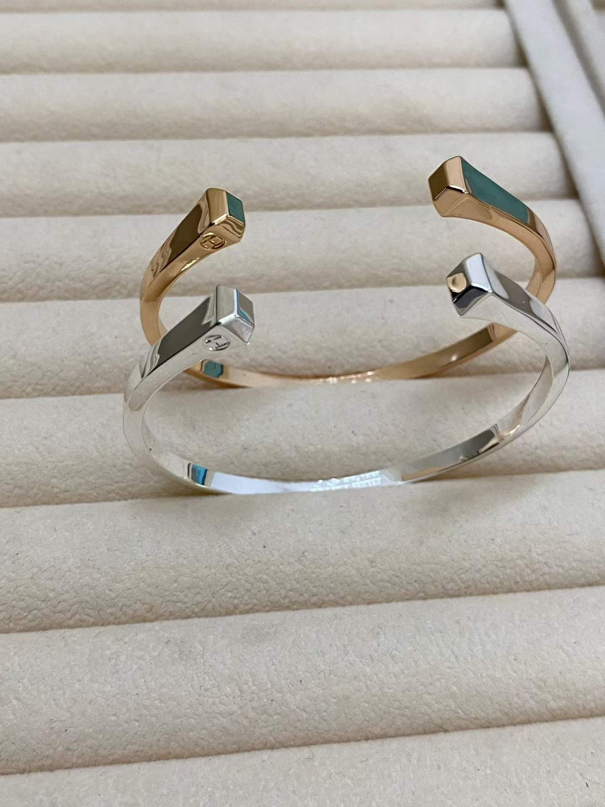 [Royal Jewellery]CLOU DE FORGE SQUARE CONE STUDS OPEN CUFF ONE SIZE