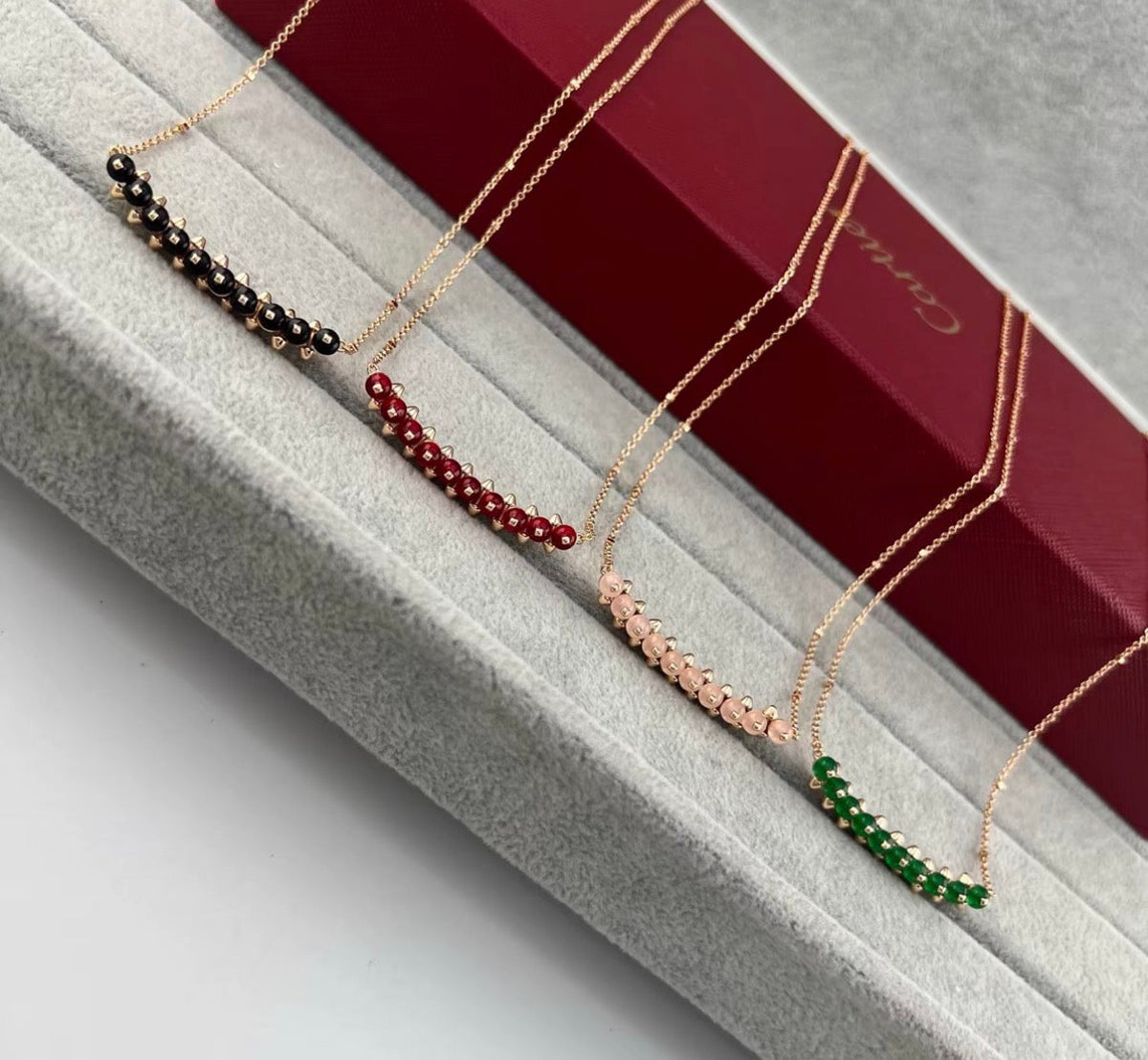 [：Royal Jewellery]CLASH COLLECTION AGATE CHALCEDONY STUD NECKLACE