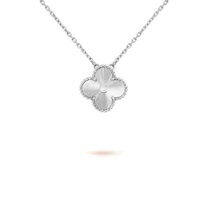 [Royal Jewellery]CLOVER  15MM DIAMOND LASER NECKLACE SILVER