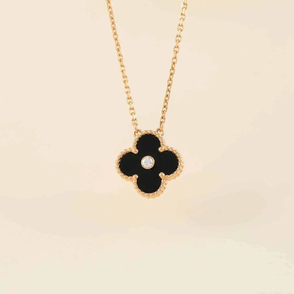 [Royal Jewellery]CLOVER 15MM DIAMOND ONYX NECKLACE