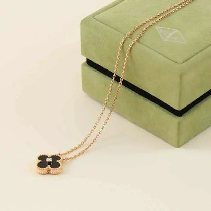 [Royal Jewellery]CLOVER 15MM DIAMOND ONYX NECKLACE