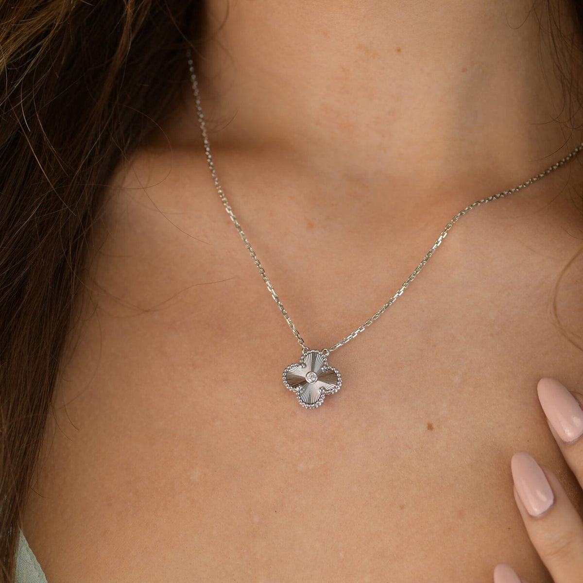 [Royal Jewellery]CLOVER  15MM DIAMOND LASER NECKLACE SILVER