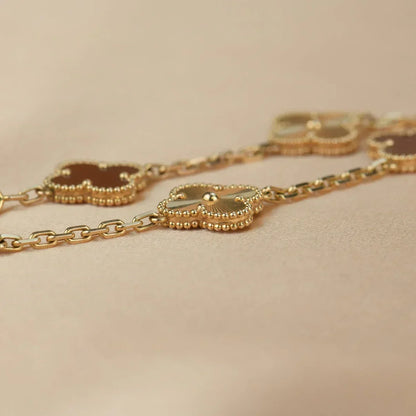 [Royal Jewellery] CLOVER 5 MOTIF RED CORNELIAN BRACELET COLLECTION