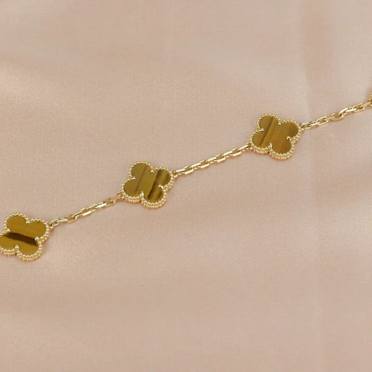 [Royal Jewellery] CLOVER 5 MOTIFS TIGER EYE BRACELET COLLECTION