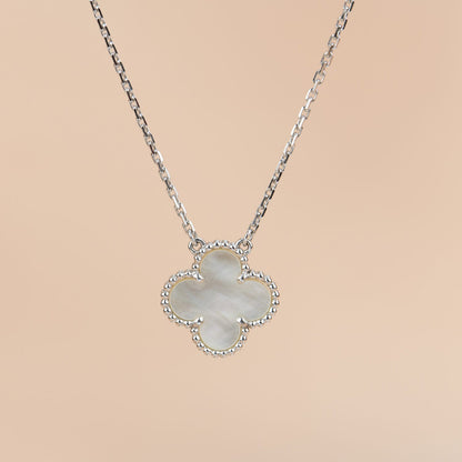 [Royal Jewellery]CLOVER  15MM WHITE MOTHER-OF-PEARL SILVER
