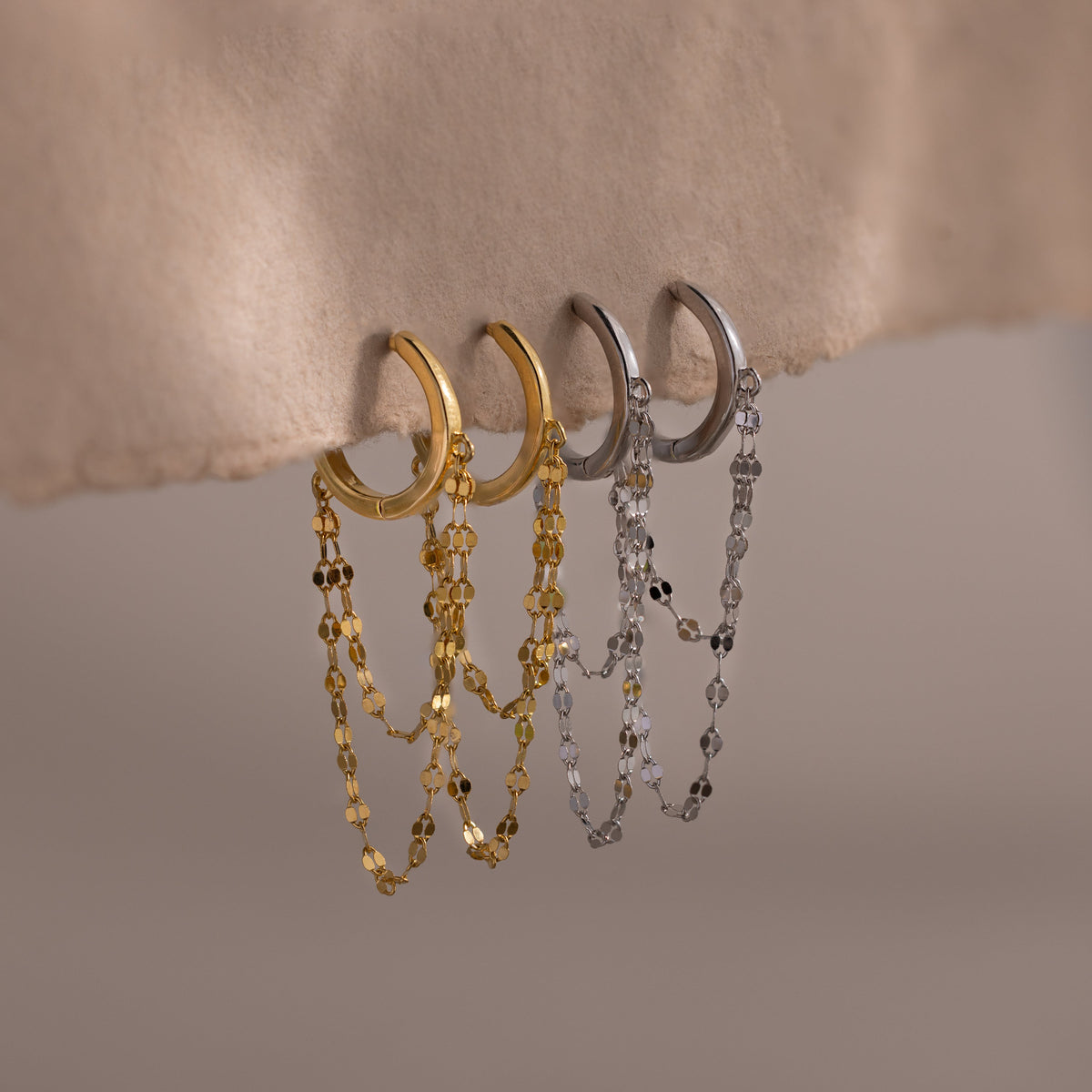 Duo Mirror Chain Huggies