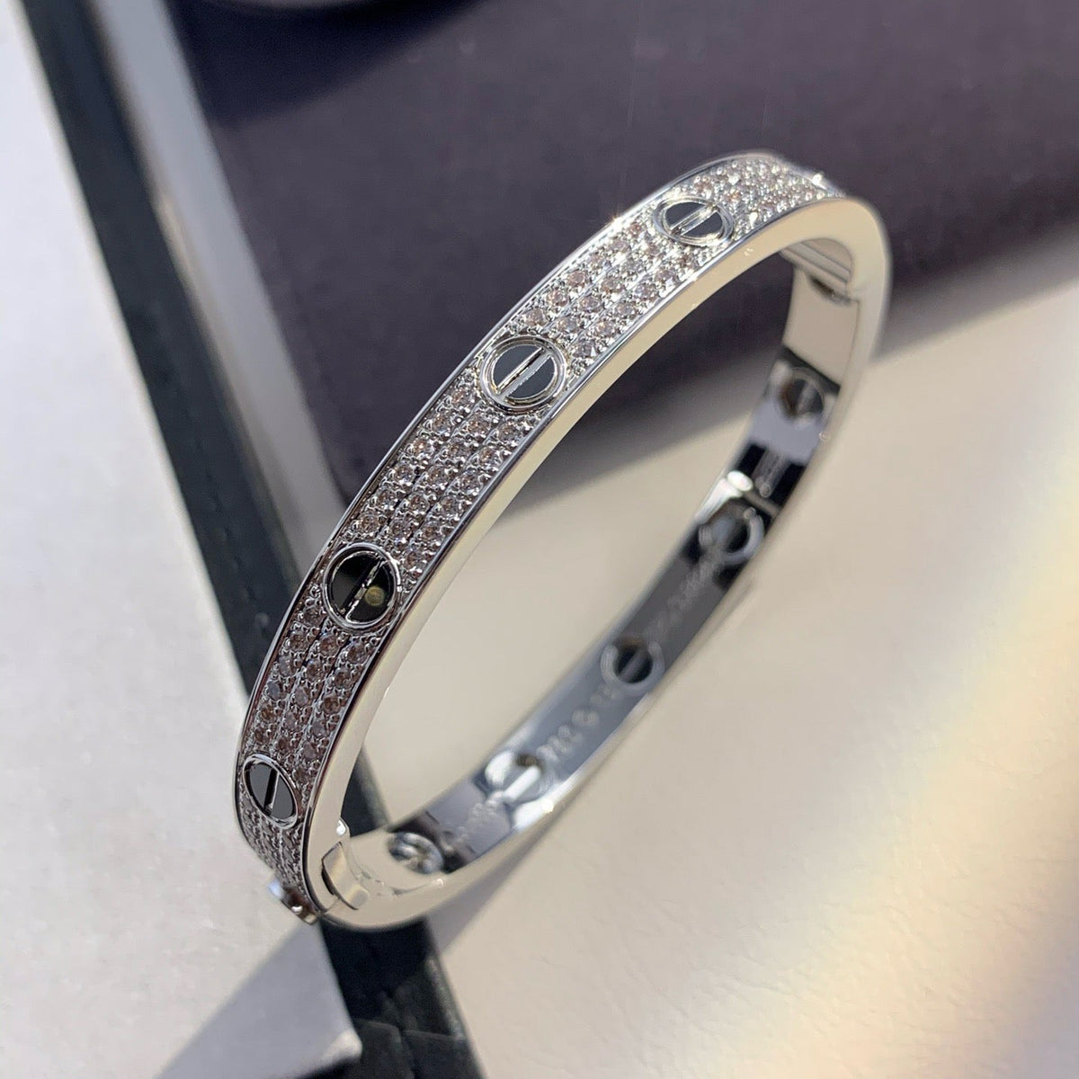 [Royal Jewellery]LOVE BRACELET 6.1MM DIAMOND-PAVED CERAMIC